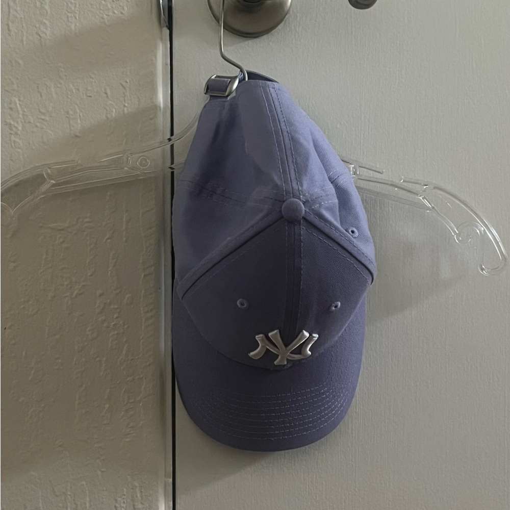 New Era New York Yankees Lavender Baseball Cap - Picture 5 of 5
